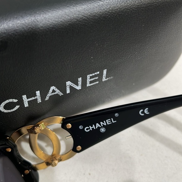 Chanel Sunglasses - Picture 5 of 8